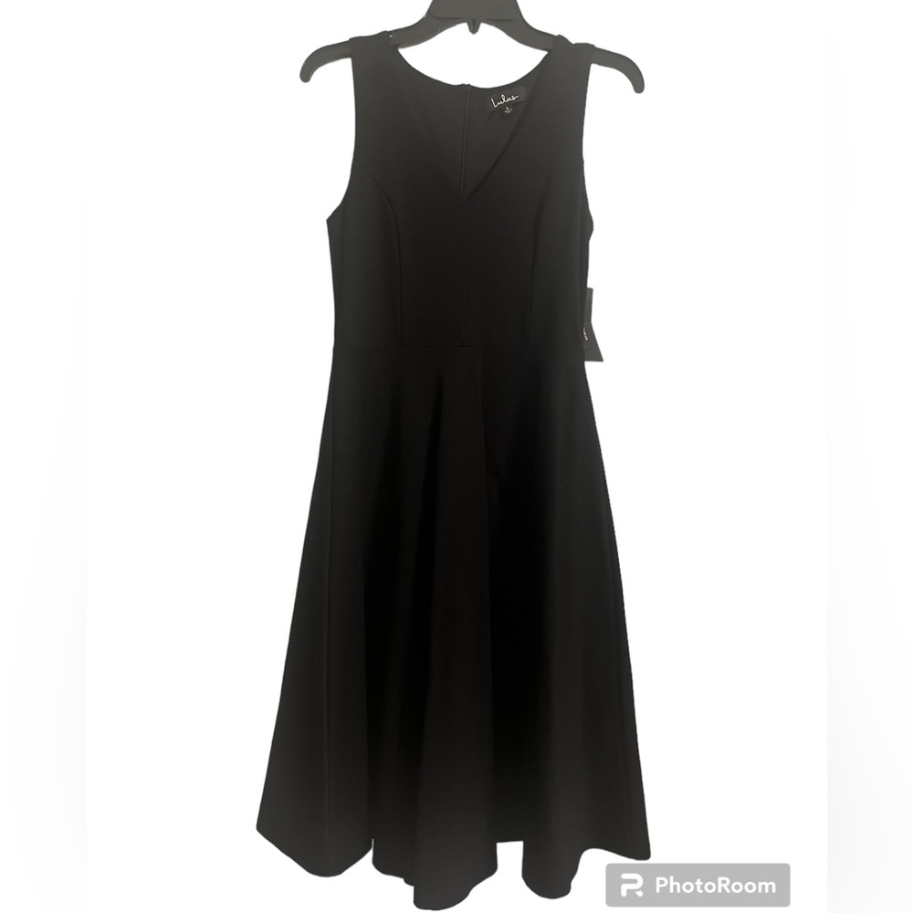 Black sleeveless midi dress